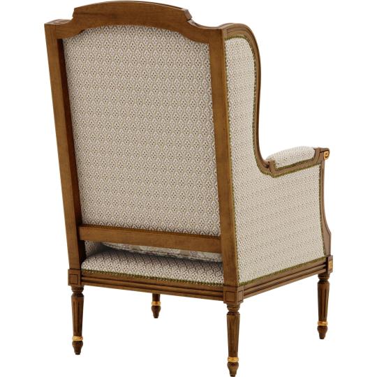 butor karpitozott  elegans klasszikus  kapritos faragott hattamla labakkal  kezmuves kezzel keszitett nappali tarsalgo hotel villa kenyelmes fotel.jpg